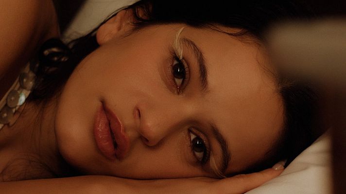 Telediario 2 - Rosalía publica 'Berghain', el primer adelanto de su nuevo álbum