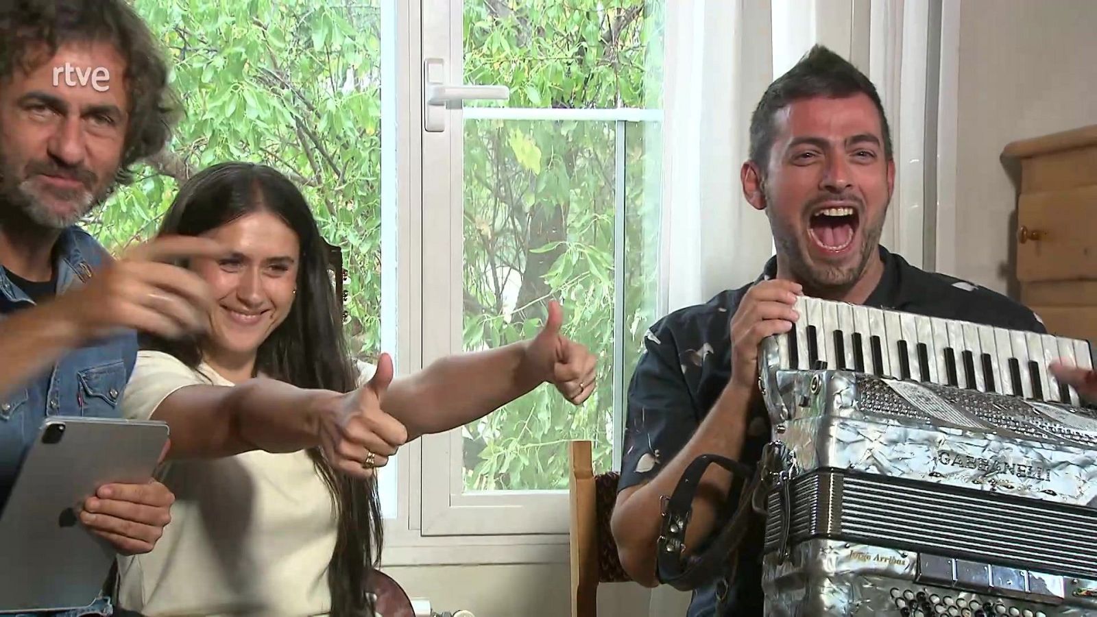 Instrumentos musicales insólitos | Ver