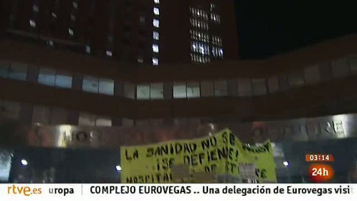 Informativo 24h - Encierros de 24 horas en los hospitales y centros de salud madrileños en defensa de la sanidad pública