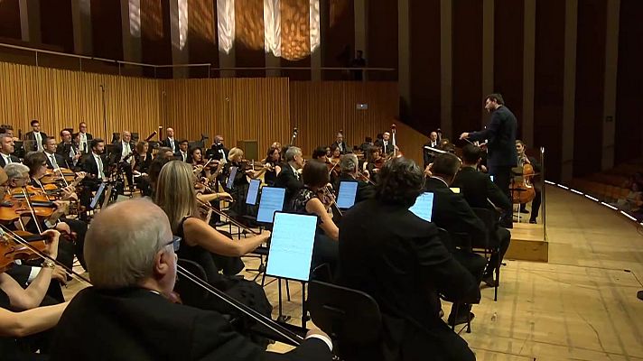 Los conciertos de La 2 - Concierto solidario en memoria de las víctimas de la DANA