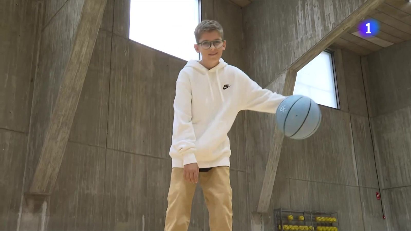 Biel, el nou heroi de la Penya, torna a entrenar després de superar un càncer cerebral
