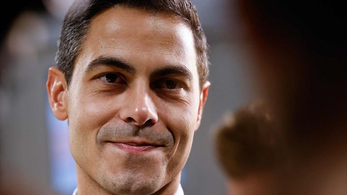 Telediario 2 - Rob Jetten se perfila como el nuevo primer ministro neerlandés tras frenar a la extrema derecha en las elecciones