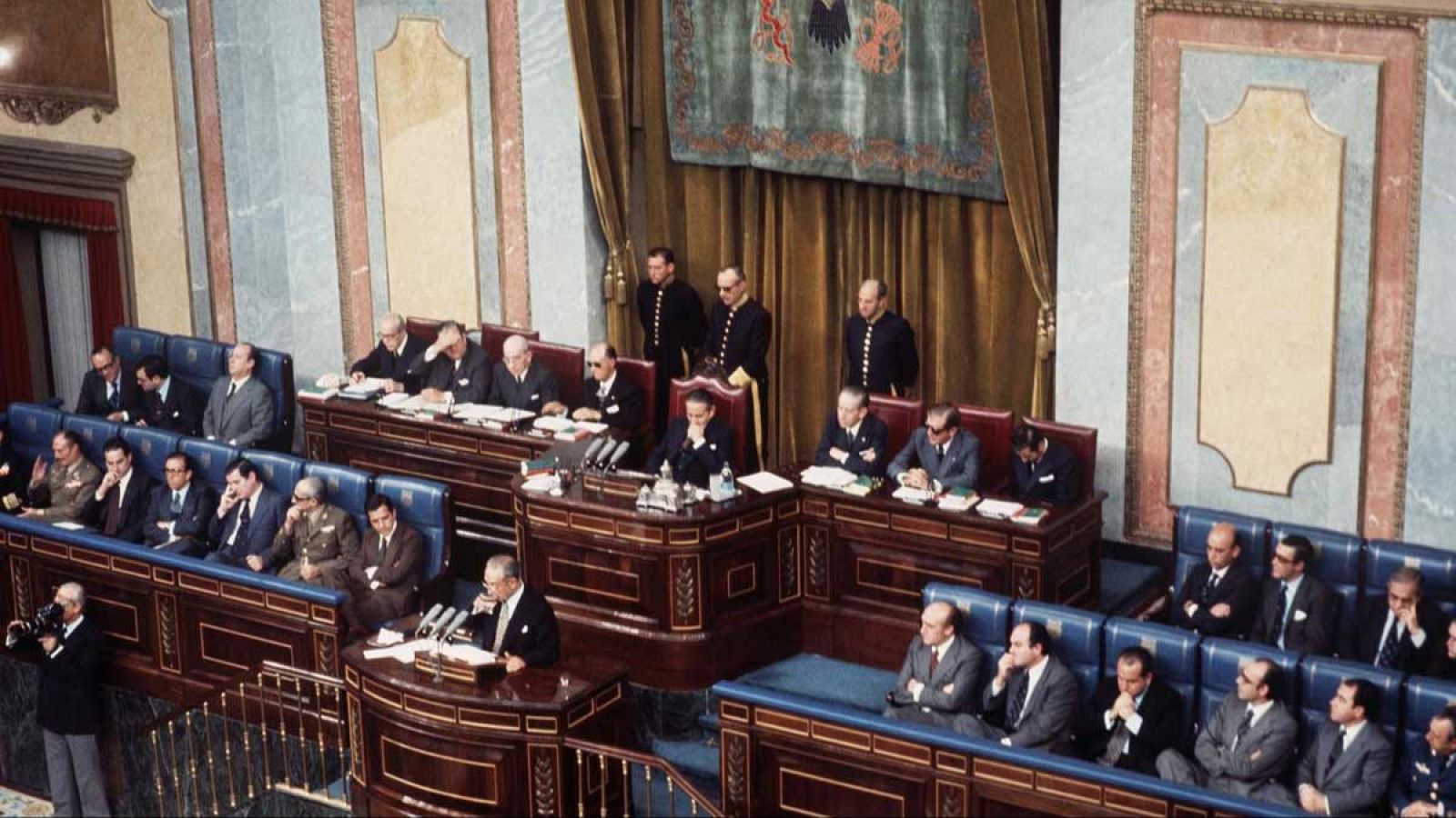 Pleno de las Cortes sobre el proyecto de Ley para la Reforma Política de 1976 (II) - Fue noticia en el Archivo de RTVE | Ver