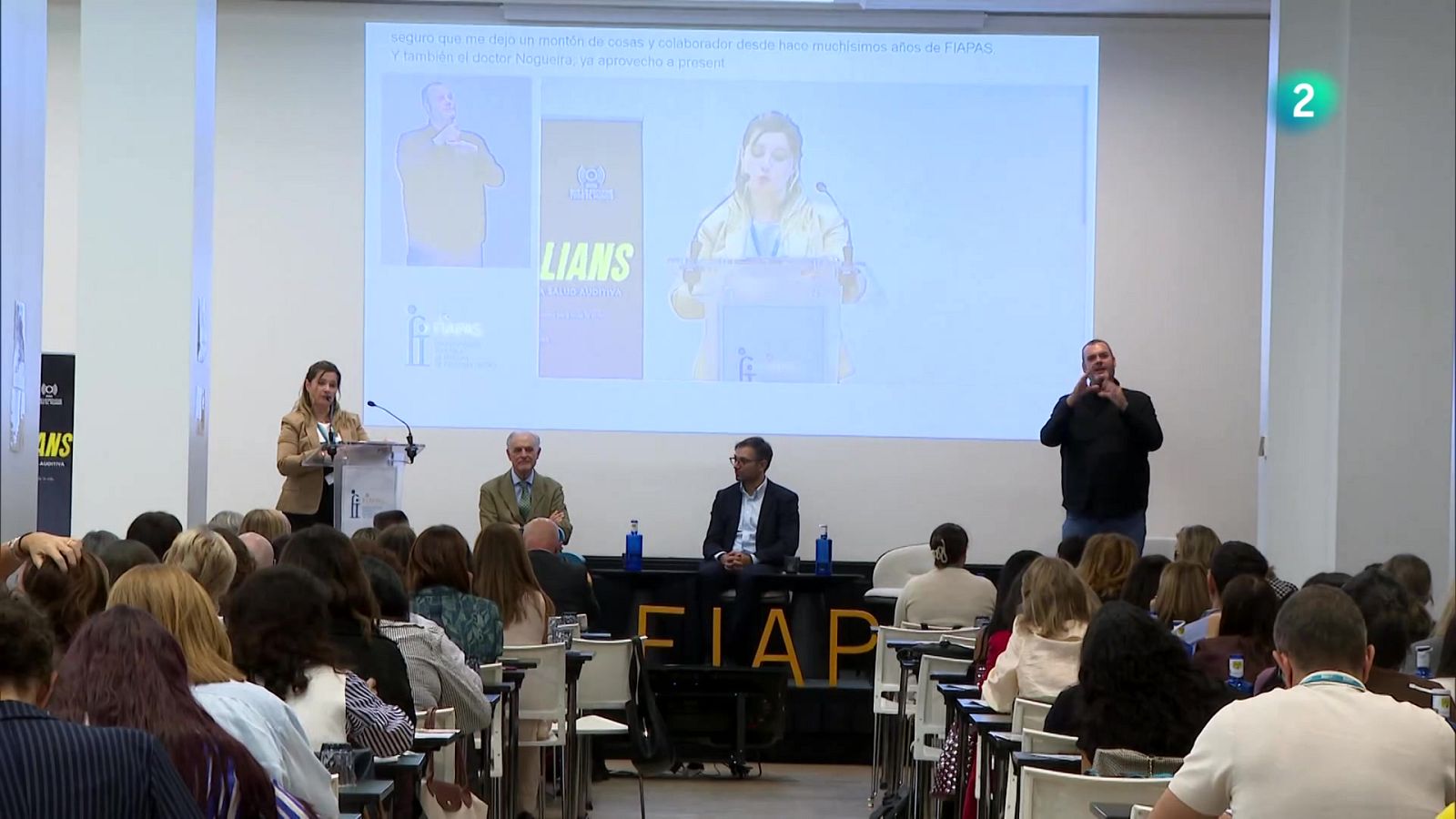 Jornada Formación de Familias y Profesionales de Fiapas - En lengua de signos | Ver