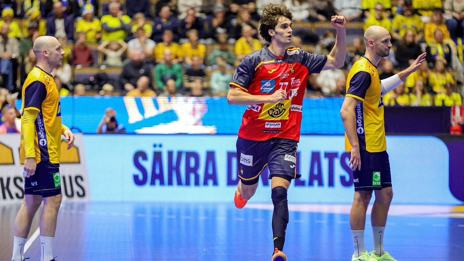 Entrevista a Pablo Urdangarin en RTVE tras debutar con los Hispanos - Los Deportes de La1 | Ver