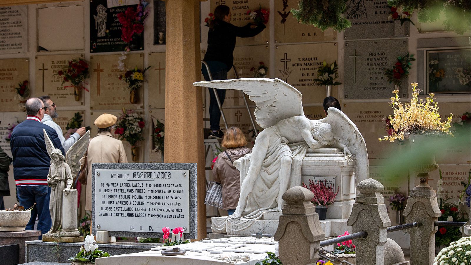 Telediario - 15 horas - 01/11/25 - Telediario Fin de Semana | Ver