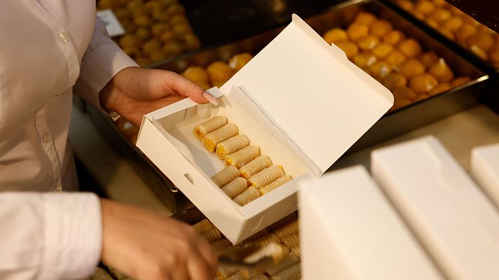 Telediario Fin de Semana - De los huesos de santo a los panellets: los dulces típicos del Día de Todos los Santos