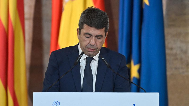 Mazón dimite como presidente de la Generalitat: "Ya no puedo más" - Telediario 1 | Ver
