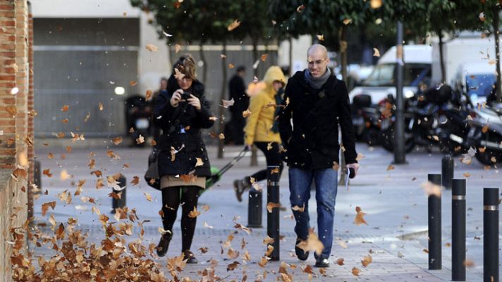 El tiempo - Viento fuerte en las mitades norte