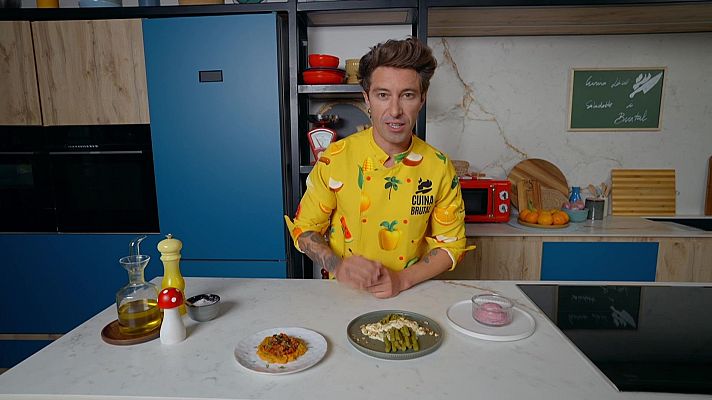 Cuina Brutal - Verdures i maionesa d'anxoves, xili i gelat de fruits vermells.