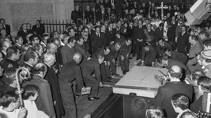 La hora de La 1 - TVE estrena 'La foto' sobre la imagen de Franco en su lecho de muerte