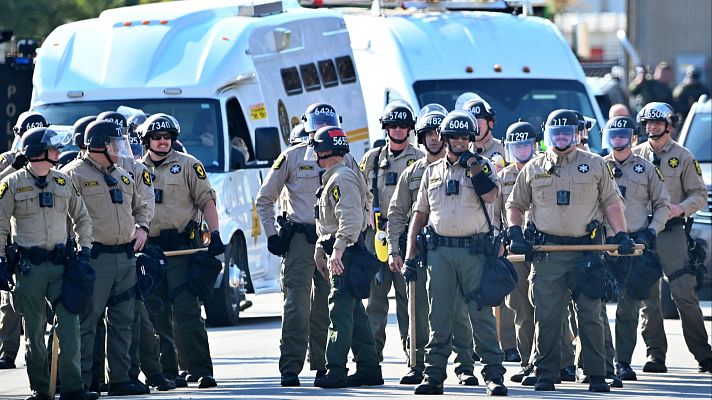 Telediario 2 - Las redadas a migrantes en Chicago provocan el miedo en los barrios hispanos