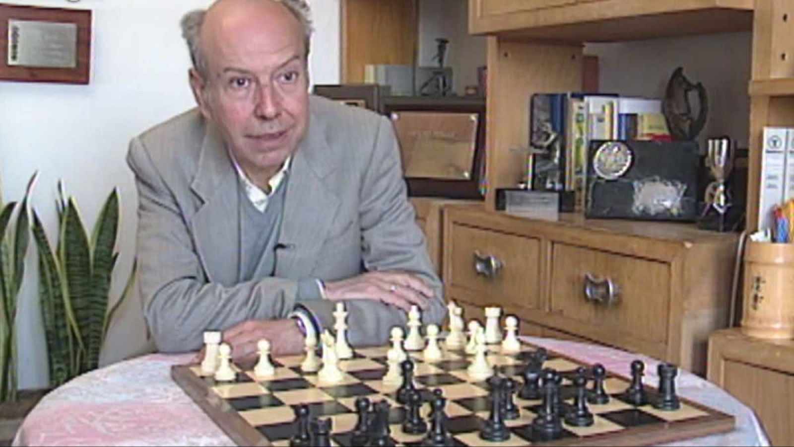 En jaque - 8/6/1991 - Programa 37 - En jaque | Ver