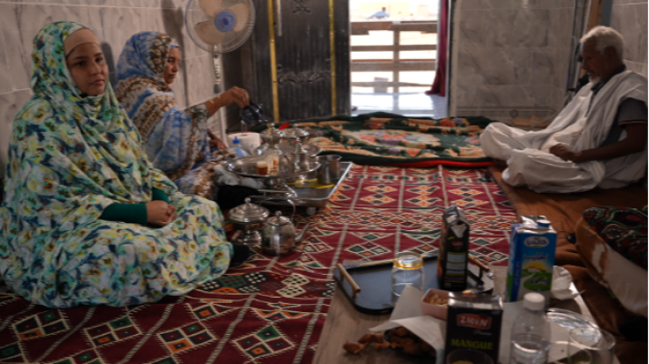 Telediario 1 - La historia de Mohamed, Minatu y Umtha, tres generaciones marcadas por el exilio tras la Marcha Verde