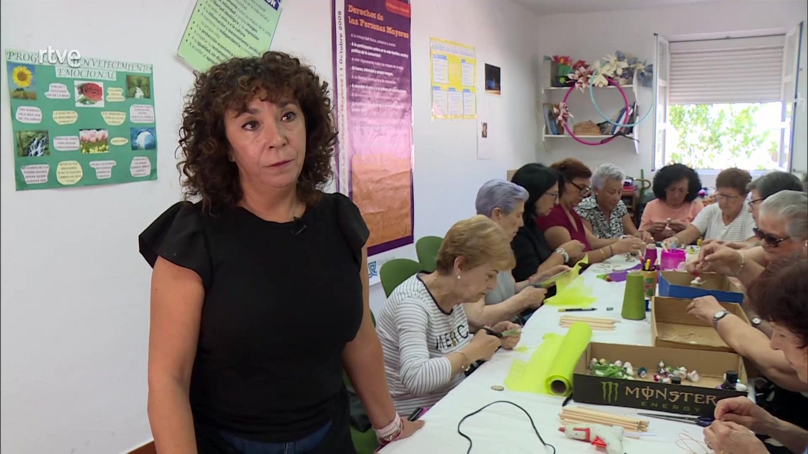 Trabajo 4 días y ¡a casa! - Aquí hay trabajo | Ver