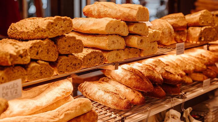 Telediario 1 - El consumo de pan en España se ha desplomado debido al cambio social y encarecimiento