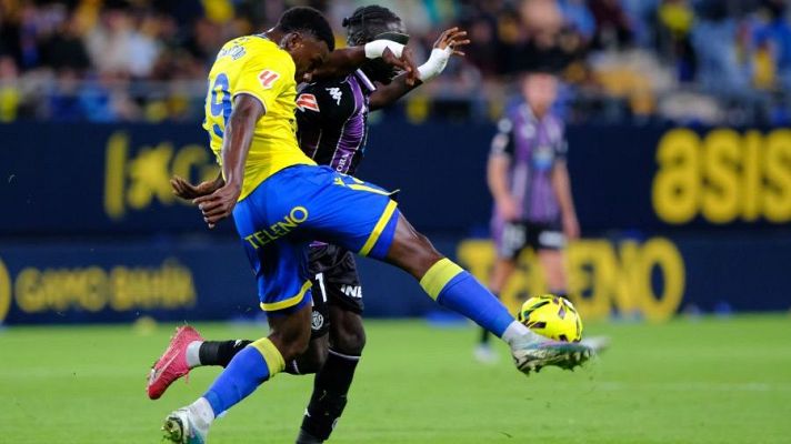 Resúmenes de LaLiga - Cádiz CF - Real Valladolid: resumen del partido de la 13ª jornada de Liga | Segunda