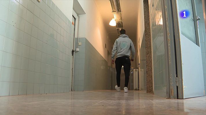 L'Informatiu - M��s de la meitat dels educadors socials abandonen la professió