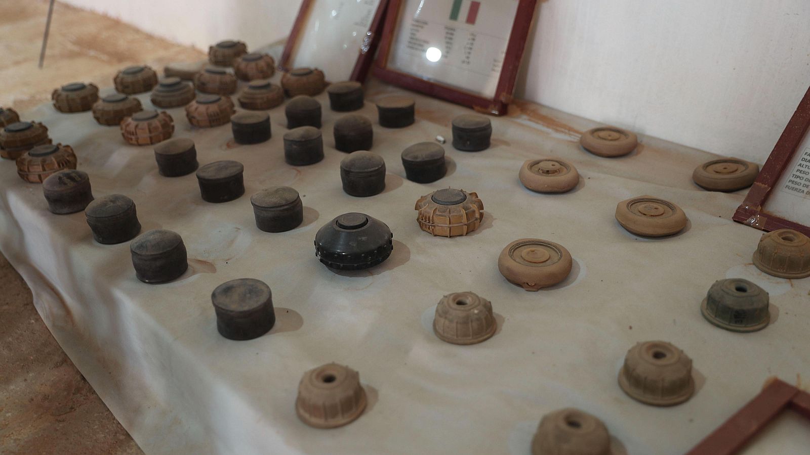 El Sáhara Occidental, una de las zonas más minadas del mundo | Ver