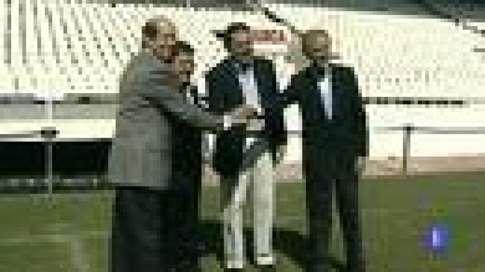 El veterano centrocampista 'che' ha anunciado en rueda de prensa que hay un 95% de posibilidades de abandonar el equipo a final de curso. Todo en medio de la tormenta desatada por el préstamo de Bankia.