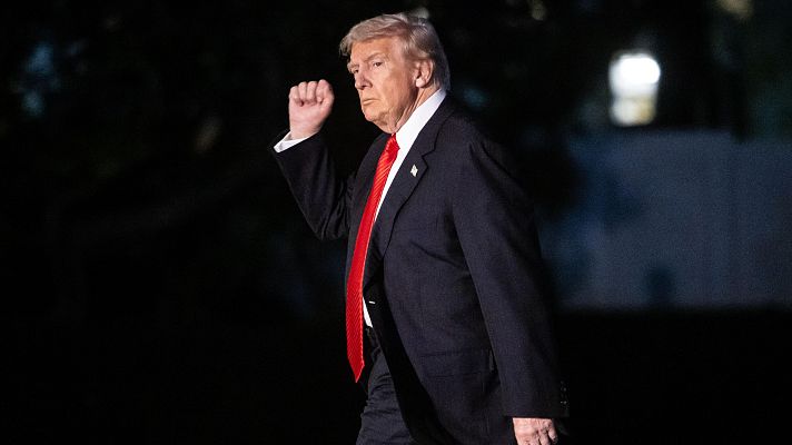 Telediario 2 - Trump amenaza a la BBC con una demanda de mil millones de dólares