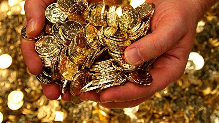 La tarde en 24h - Suiza levanta el secreto bancario