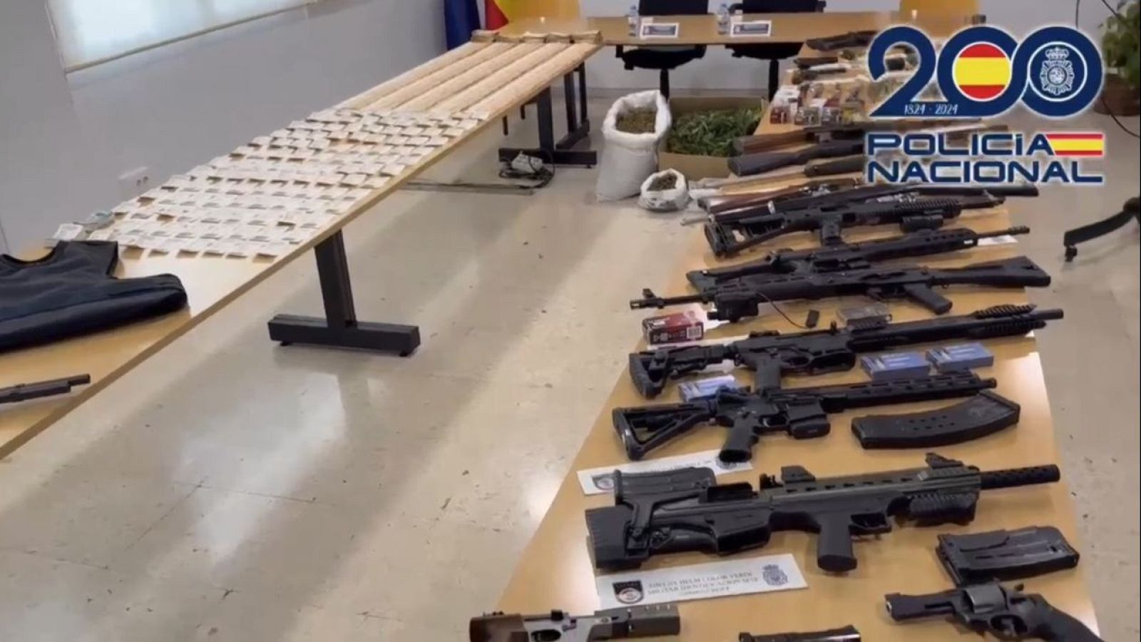 Los narcotraficantes, cada vez más violentos y mejor armados - Telediario 1 | Ver