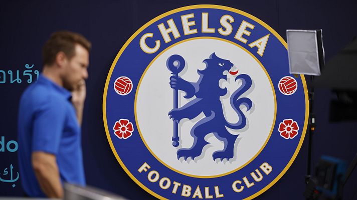 Los clubes de fútbol, en manos de inversores - Telediario 1 | Ver