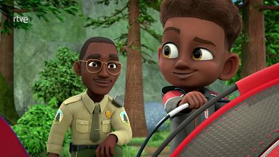 Problemas en la acampada - Spidey y su Superequipo | Ver