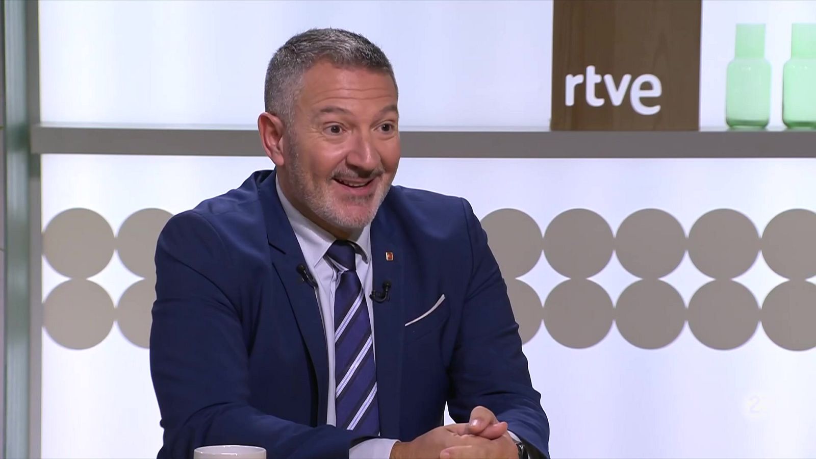 Miquel Sàmper aconsella a Sánchez "que escolti les pretensions de Junts i Puigdemont"