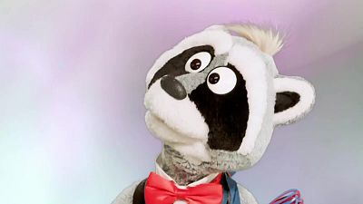 ¿Por qué los lobos aúllan a la luna? | Ver