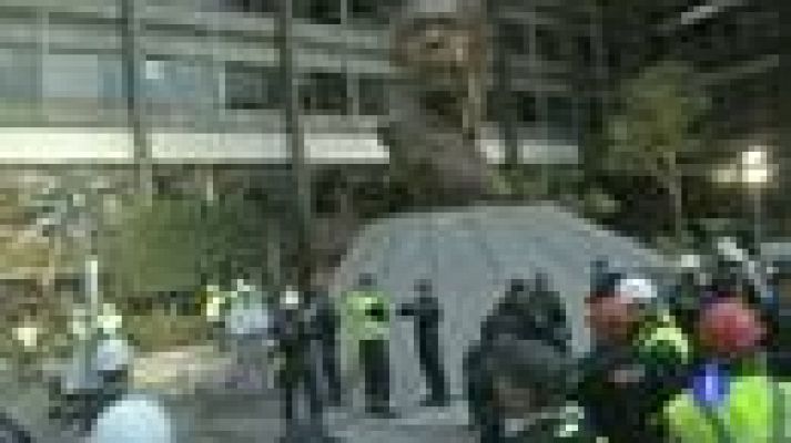 Telediario 1 - Investigan las causas de la explosión de Pemex en México