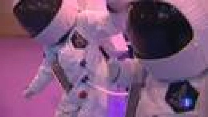 Telediario 1 - Fitur ofirece viajes espaciales