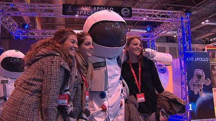 Telediario 1 - Fitur ofirece viajes espaciales