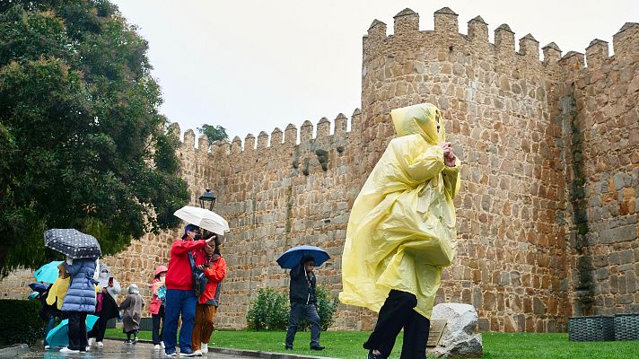 Telediario Matinal - Ávila y Cáceres, en alerta por riesgo extremo de lluvias por la borrasca Claudia