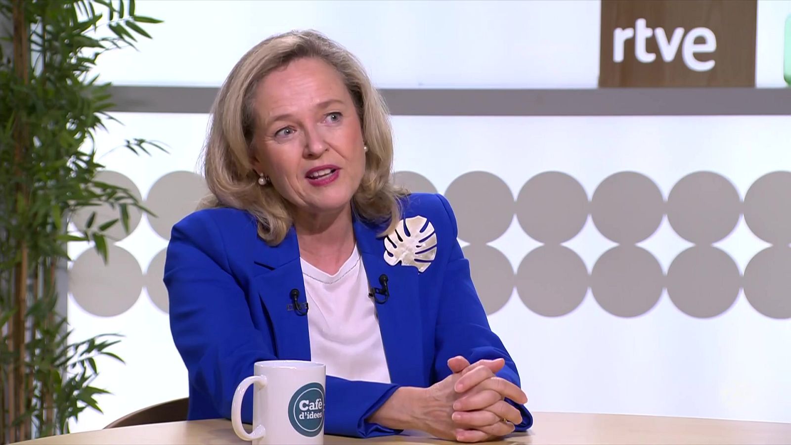 Nadia Calviño creu que "no hi ha una vareta màgica" en habitatge