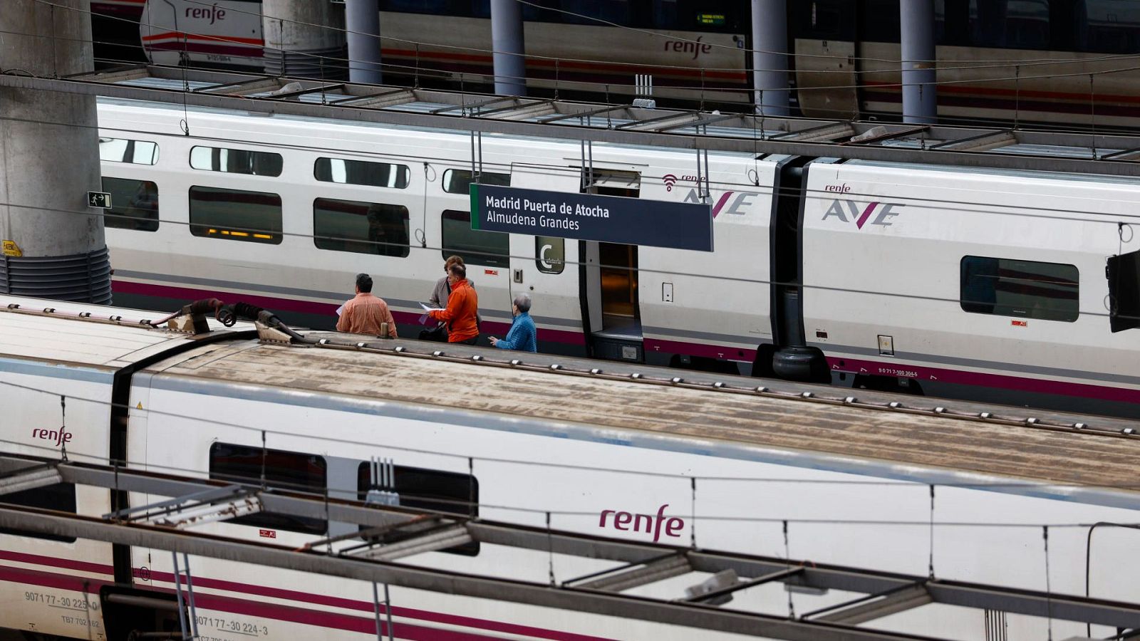 Viajar en trenes de alta velocidad es más caro | Ver