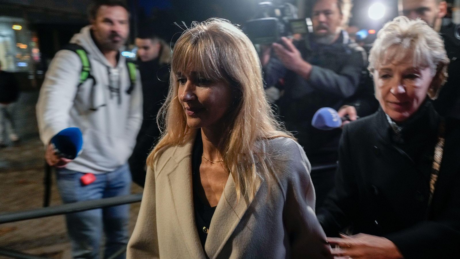 Caso Begoña: el juez archiva la causa para la alto cargo de Moncloa | Ver