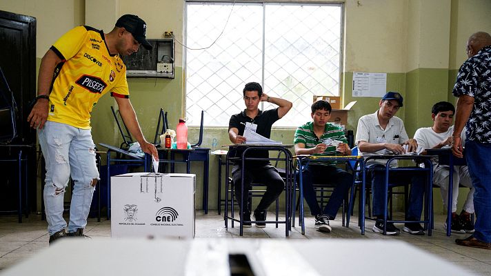 Referéndum en Ecuador | Ver