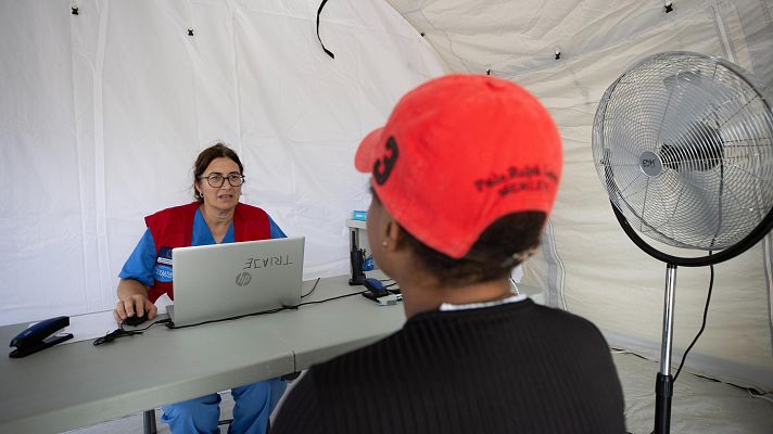 Telediario 1 - Las mujeres de la UE trabajarán "gratis" desde este lunes a final de año por la brecha salarial