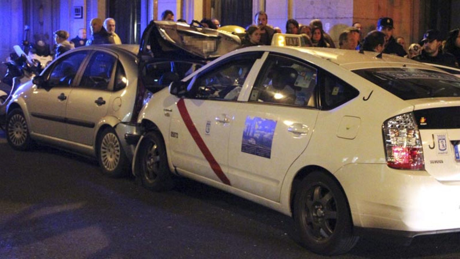 UN MUERTO Y CUATRO HERIDOS POR ACCIDENTE DE TRÁFICO EN MADRID