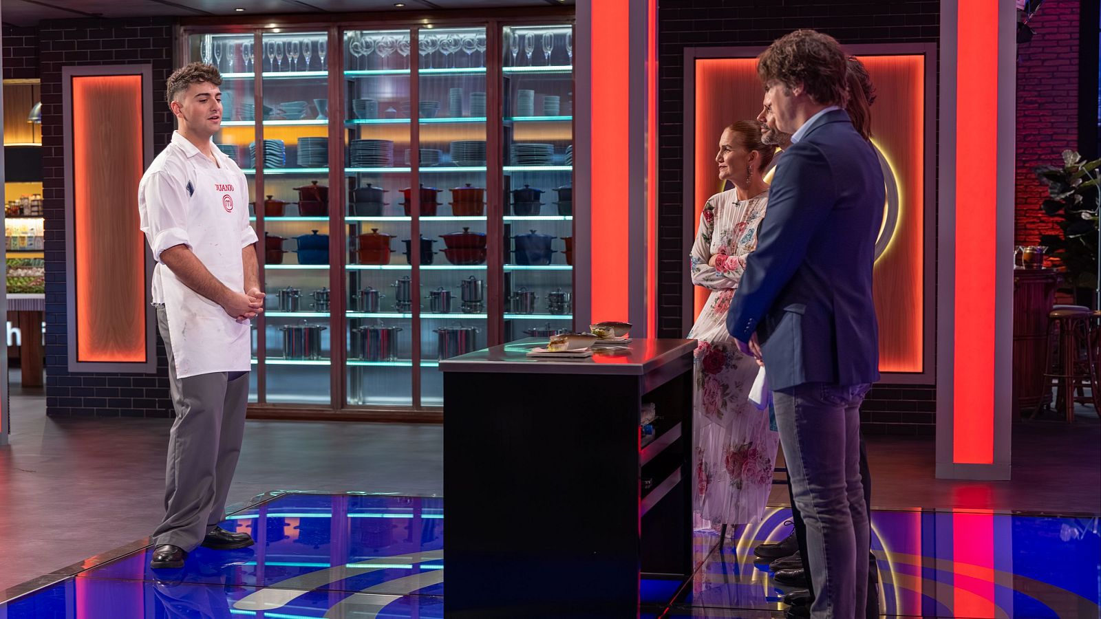 Juanjo dedica su plato a sus fans de Latinoamérica - MasterChef Celebrity | Ver