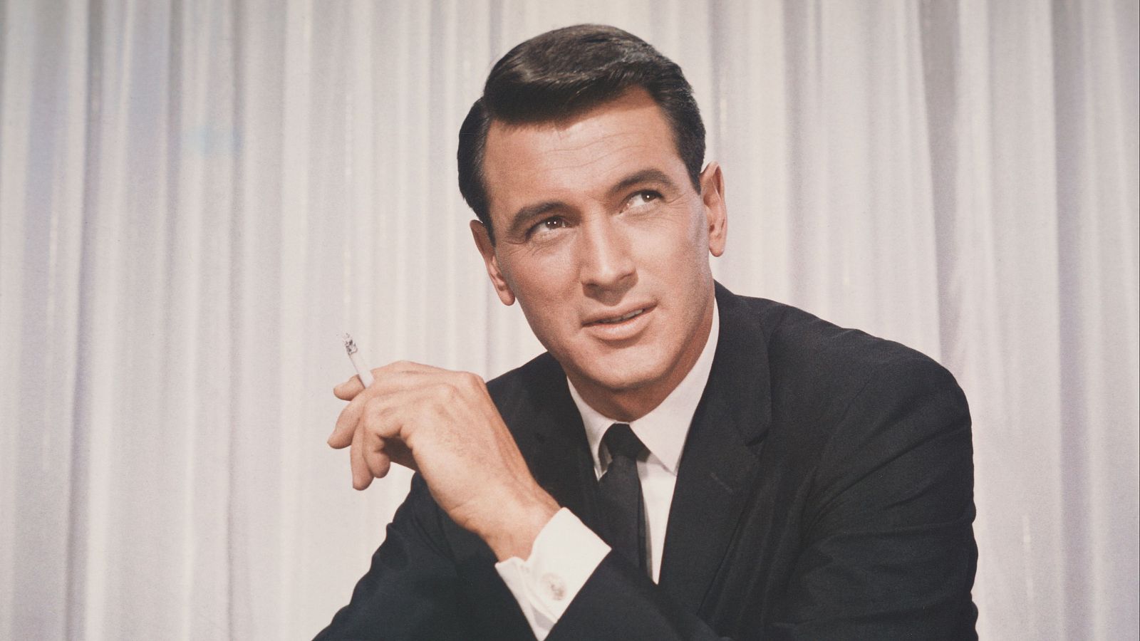 Cien años del nacimiento de Rock Hudson, la primera estrella de Hollywood en anunciar su homosexualidad - Telediario 2 | Ver