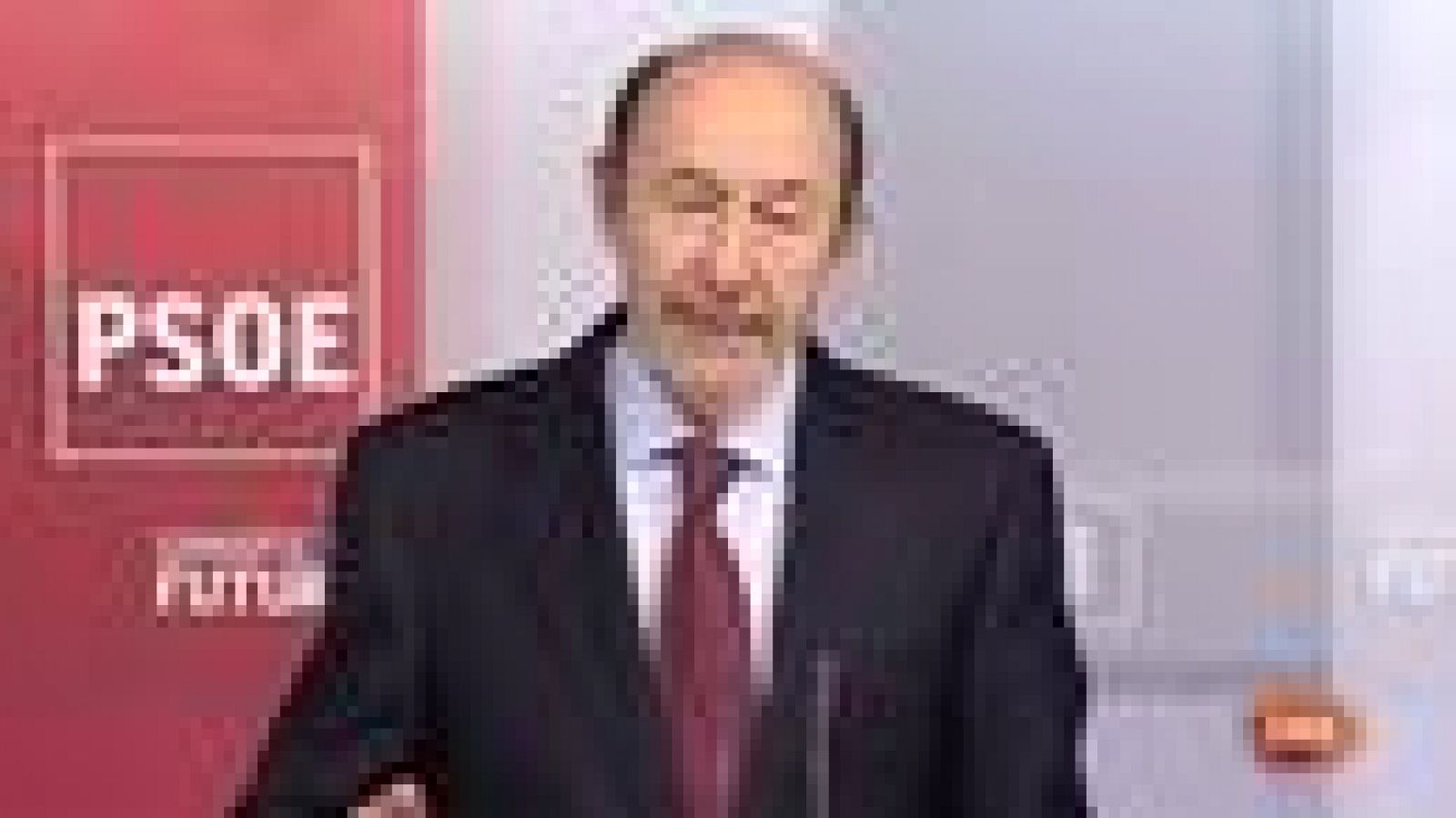 L'Informatiu: L'informatiu cap de setmana -  El líder del PSOE, Alfredo Pérez Rubalcaba, ha demanat la dimissió del president del Govern, Mariano Rajoy | RTVE Play