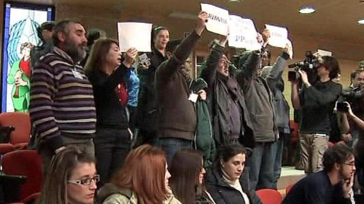 Parlamento - Protesta en el parlamento gallego