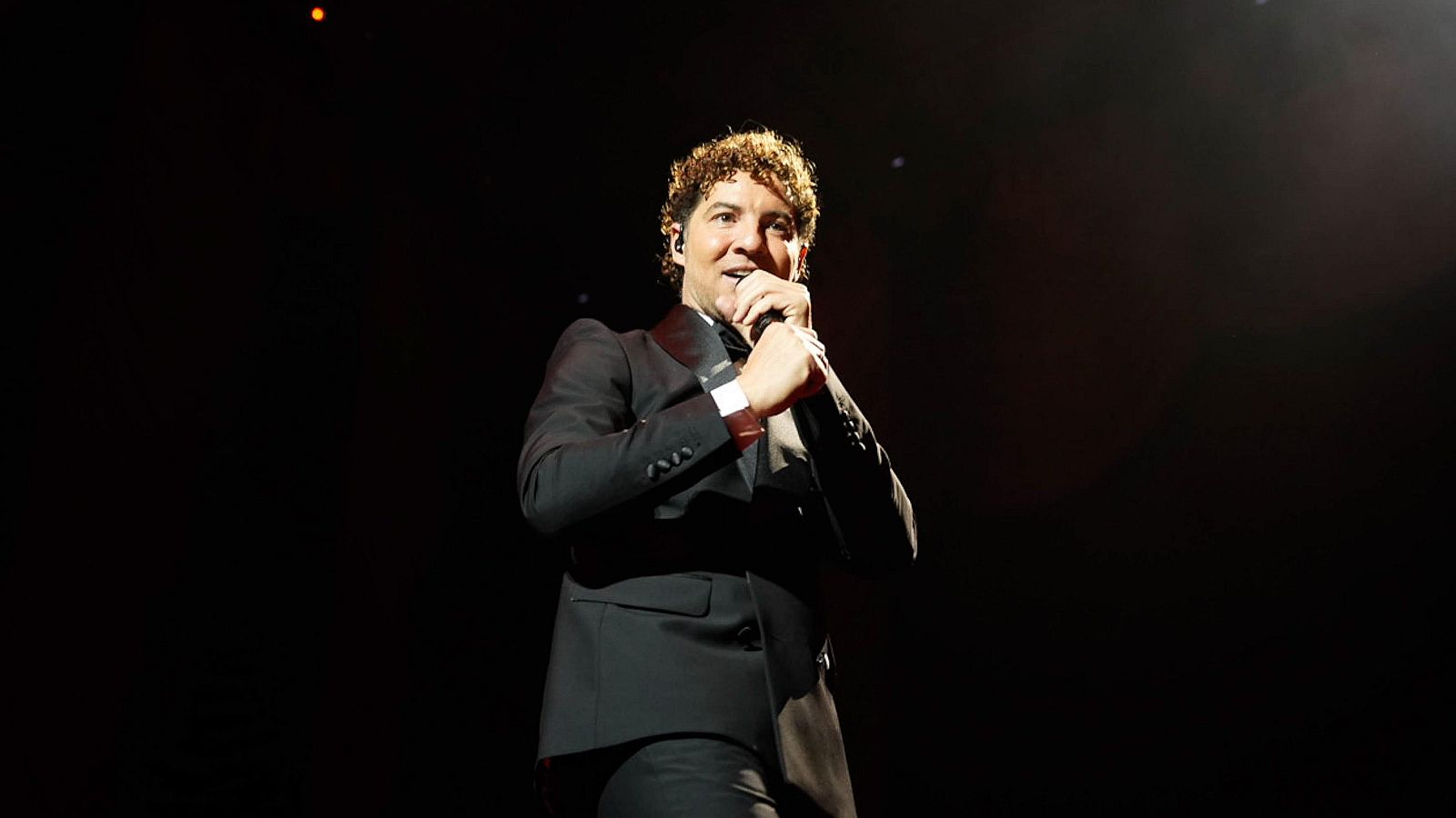 Bisbal lanza una nueva canción navideña | Ver