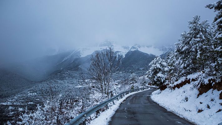 Acumulados significativos de nieve en montañas del norte - El tiempo | Ver