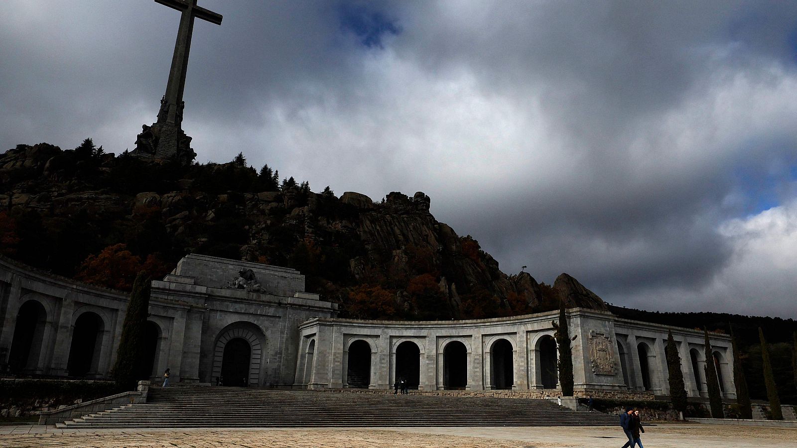 De Cuelgamuros a Paracuellos: las fosas comunes más grandes de Madrid