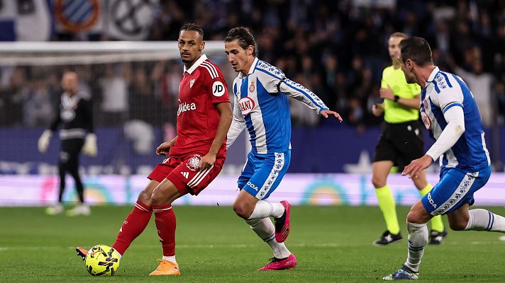 Resúmenes de LaLiga - RCD Espanyol - Sevilla FC: resumen del partido de la 13ª jornada de Liga | Primera