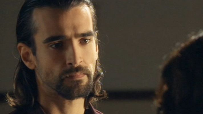 Gran Reserva - El encuentro de Lucía y Raúl